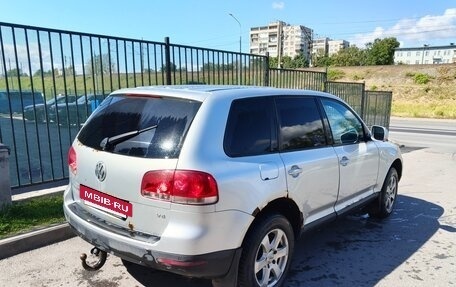 Volkswagen Touareg III, 2003 год, 600 000 рублей, 2 фотография
