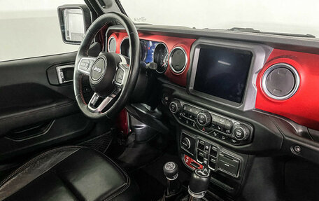 Jeep Wrangler, 2021 год, 6 950 000 рублей, 10 фотография