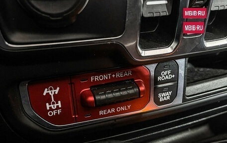 Jeep Wrangler, 2021 год, 6 950 000 рублей, 17 фотография