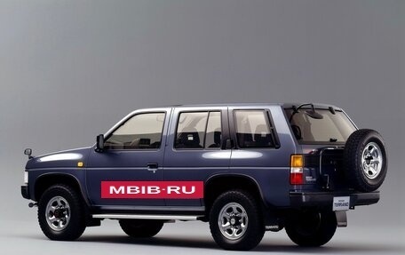 Nissan Terrano II рестайлинг, 1988 год, 10 000 рублей, 3 фотография