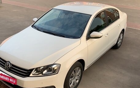 Volkswagen Passat B7, 2013 год, 900 000 рублей, 2 фотография
