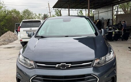 Chevrolet Trax, 2021 год, 1 600 000 рублей, 2 фотография