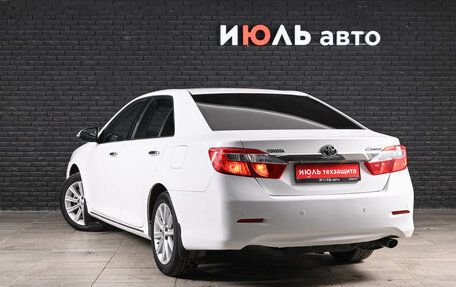 Toyota Camry, 2013 год, 1 630 000 рублей, 6 фотография