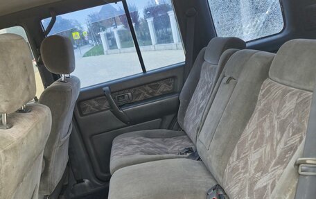 Isuzu Bighorn II, 2000 год, 900 000 рублей, 8 фотография