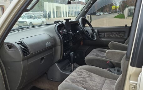 Isuzu Bighorn II, 2000 год, 900 000 рублей, 12 фотография