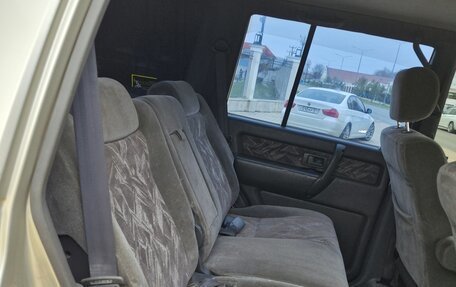 Isuzu Bighorn II, 2000 год, 900 000 рублей, 14 фотография