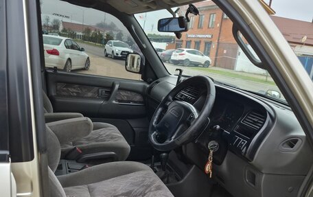 Isuzu Bighorn II, 2000 год, 900 000 рублей, 16 фотография