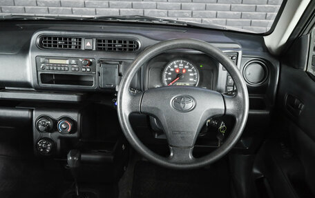 Toyota Succeed I рестайлинг, 2015 год, 960 000 рублей, 13 фотография