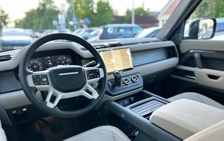 Land Rover Defender II, 2023 год, 13 000 000 рублей, 16 фотография