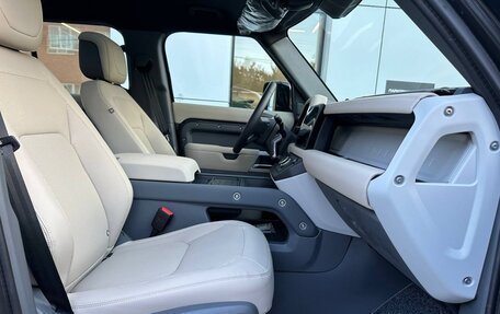 Land Rover Defender II, 2023 год, 13 000 000 рублей, 27 фотография