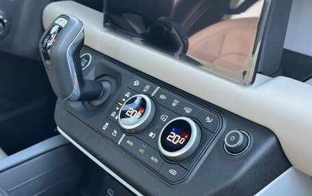 Land Rover Defender II, 2023 год, 13 000 000 рублей, 30 фотография
