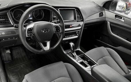 Hyundai Sonata VII, 2018 год, 1 595 000 рублей, 8 фотография