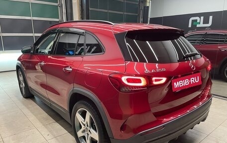 Mercedes-Benz GLA, 2020 год, 3 800 000 рублей, 4 фотография