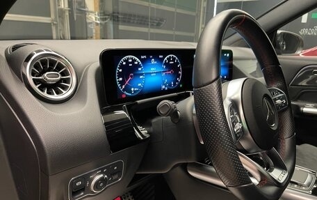 Mercedes-Benz GLA, 2020 год, 3 800 000 рублей, 15 фотография
