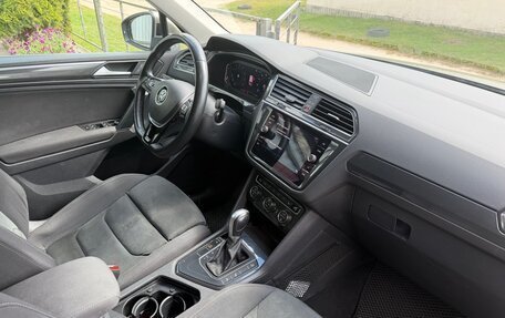 Volkswagen Tiguan II, 2019 год, 2 000 000 рублей, 5 фотография