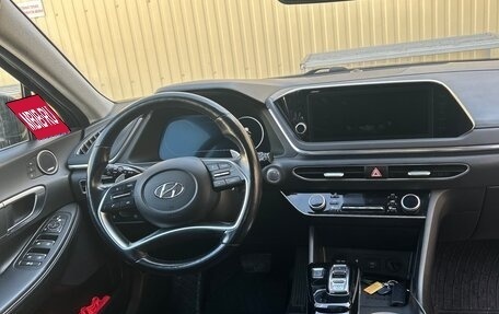 Hyundai Sonata VIII, 2020 год, 2 300 000 рублей, 10 фотография