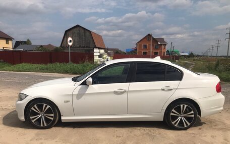 BMW 3 серия, 2011 год, 1 130 000 рублей, 2 фотография
