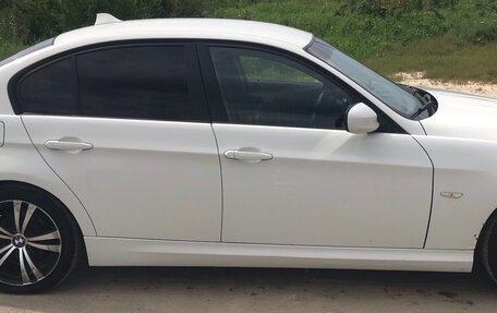BMW 3 серия, 2011 год, 1 130 000 рублей, 6 фотография