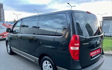 Hyundai H-1 II рестайлинг, 2008 год, 1 070 000 рублей, 3 фотография