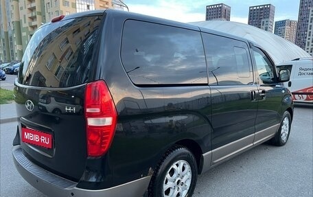 Hyundai H-1 II рестайлинг, 2008 год, 1 070 000 рублей, 4 фотография