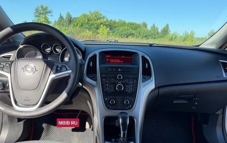 Opel Astra J, 2010 год, 620 000 рублей, 11 фотография