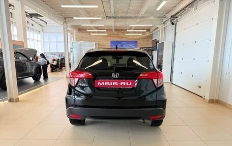 Honda Vezel, 2015 год, 1 529 000 рублей, 5 фотография