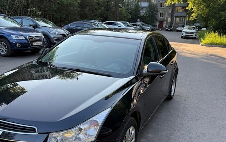 Chevrolet Cruze II, 2013 год, 800 000 рублей, 3 фотография