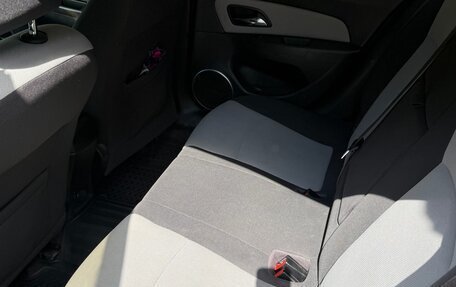 Chevrolet Cruze II, 2013 год, 800 000 рублей, 12 фотография