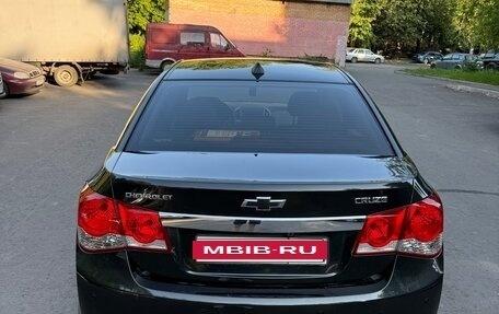 Chevrolet Cruze II, 2013 год, 800 000 рублей, 4 фотография