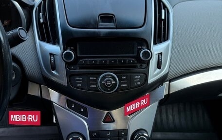 Chevrolet Cruze II, 2013 год, 800 000 рублей, 10 фотография