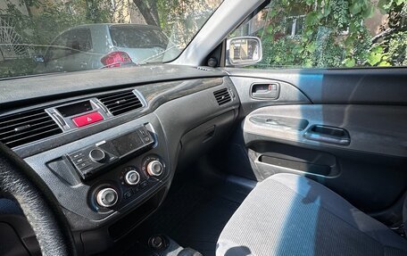 Mitsubishi Lancer IX, 2004 год, 275 000 рублей, 10 фотография