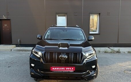 Toyota Land Cruiser Prado 150 рестайлинг 2, 2019 год, 7 450 000 рублей, 2 фотография