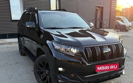 Toyota Land Cruiser Prado 150 рестайлинг 2, 2019 год, 7 450 000 рублей, 12 фотография