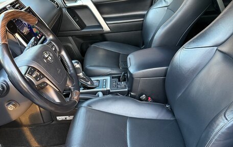 Toyota Land Cruiser Prado 150 рестайлинг 2, 2019 год, 7 450 000 рублей, 16 фотография