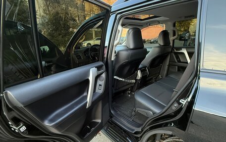 Toyota Land Cruiser Prado 150 рестайлинг 2, 2019 год, 7 450 000 рублей, 18 фотография