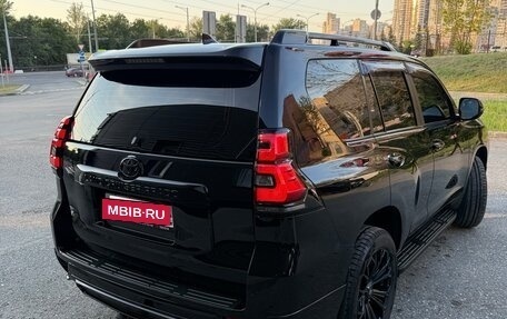Toyota Land Cruiser Prado 150 рестайлинг 2, 2019 год, 7 450 000 рублей, 10 фотография