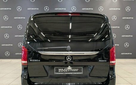 Mercedes-Benz V-Класс, 2019 год, 5 450 000 рублей, 6 фотография