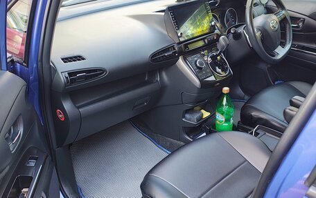 Toyota Wish II, 2013 год, 1 450 000 рублей, 2 фотография