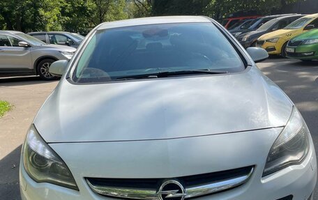 Opel Astra J, 2013 год, 900 000 рублей, 2 фотография