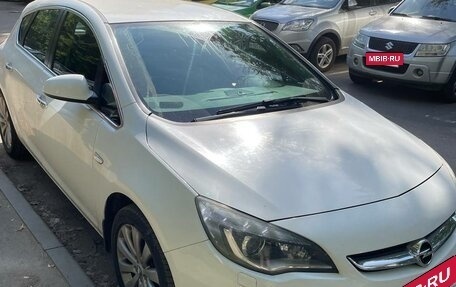 Opel Astra J, 2013 год, 900 000 рублей, 9 фотография