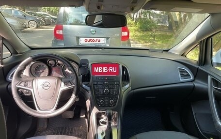 Opel Astra J, 2013 год, 900 000 рублей, 10 фотография