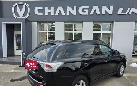 Mitsubishi Outlander III рестайлинг 3, 2012 год, 1 370 000 рублей, 3 фотография