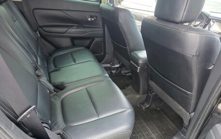 Mitsubishi Outlander III рестайлинг 3, 2012 год, 1 370 000 рублей, 11 фотография