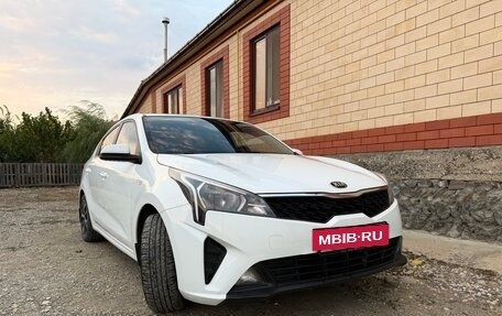 KIA Rio IV, 2021 год, 1 580 000 рублей, 6 фотография
