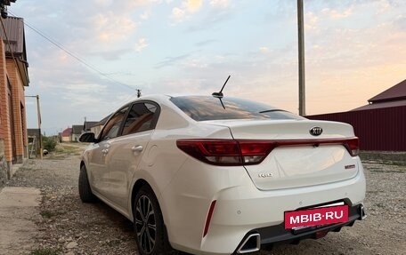 KIA Rio IV, 2021 год, 1 580 000 рублей, 3 фотография