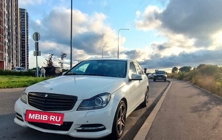 Mercedes-Benz C-Класс, 2011 год, 1 230 000 рублей, 5 фотография