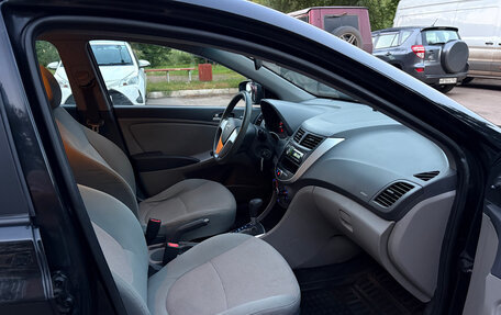 Hyundai Solaris II рестайлинг, 2012 год, 800 000 рублей, 12 фотография