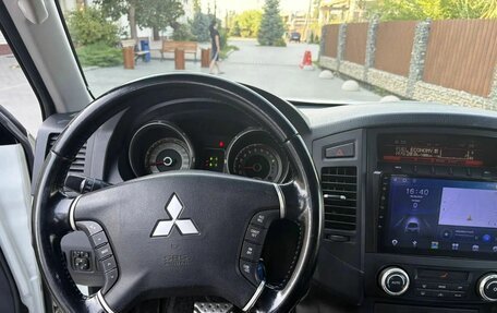 Mitsubishi Pajero IV, 2011 год, 2 100 000 рублей, 12 фотография