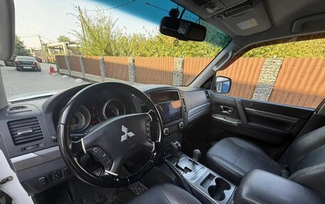 Mitsubishi Pajero IV, 2011 год, 2 100 000 рублей, 10 фотография