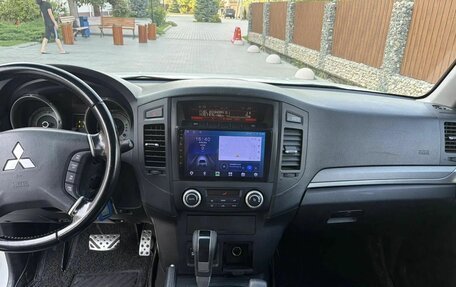 Mitsubishi Pajero IV, 2011 год, 2 100 000 рублей, 13 фотография